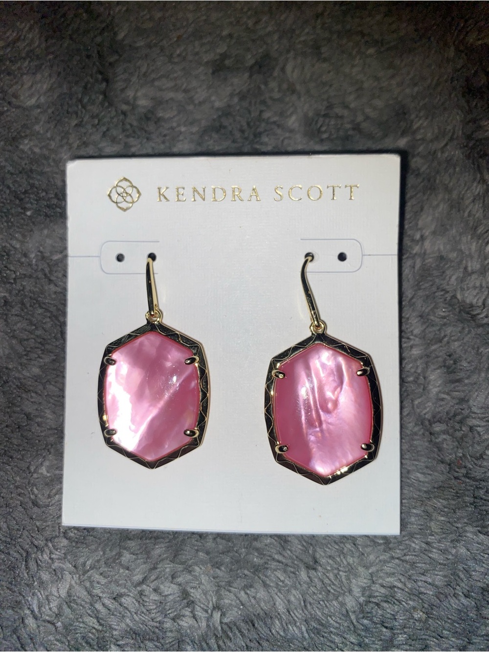 BNWT Kendra Scott Daphne Drop Earrings Gold w/ Gold Azalea Illusion $85